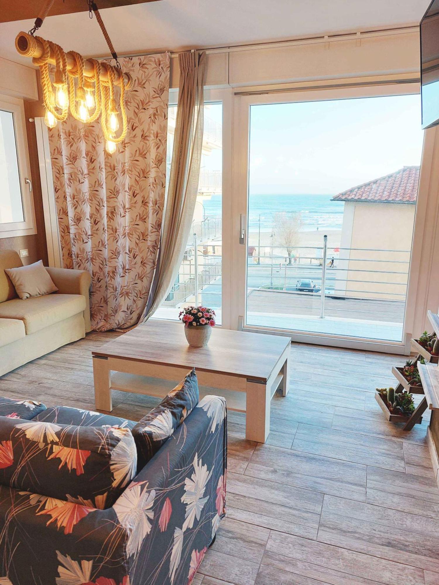 Sweet Home & Wellness Affittacamere Nettuno Extérieur photo
