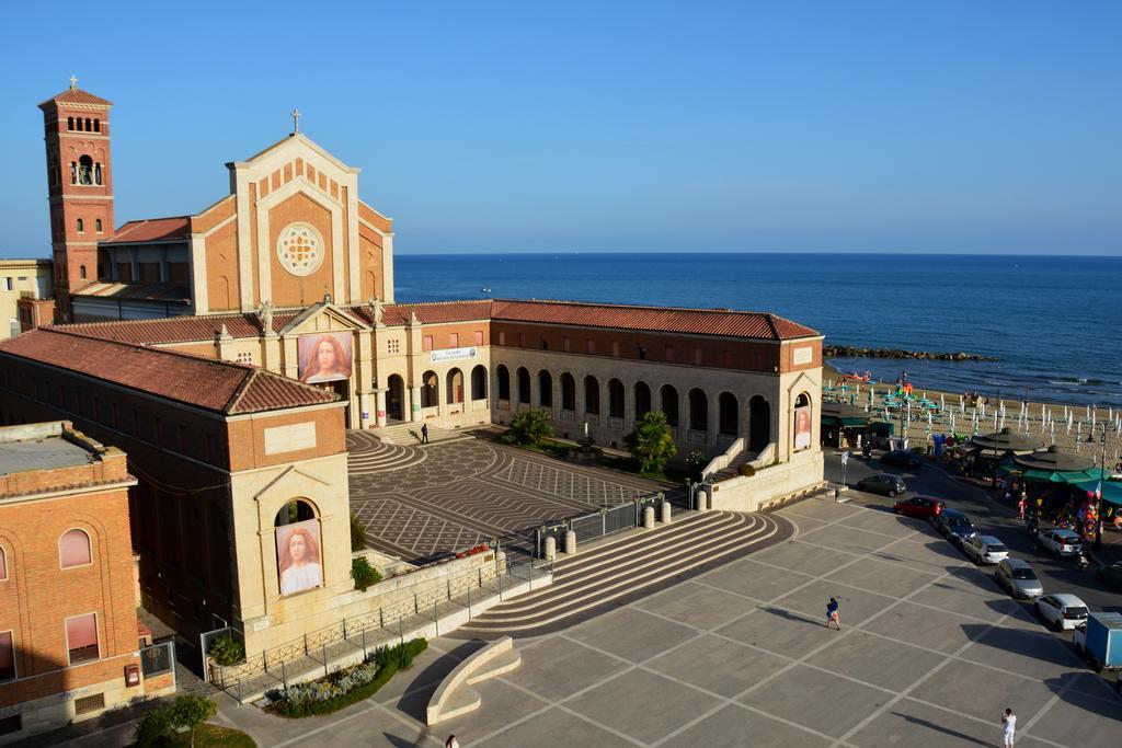 Sweet Home & Wellness Affittacamere Nettuno Extérieur photo